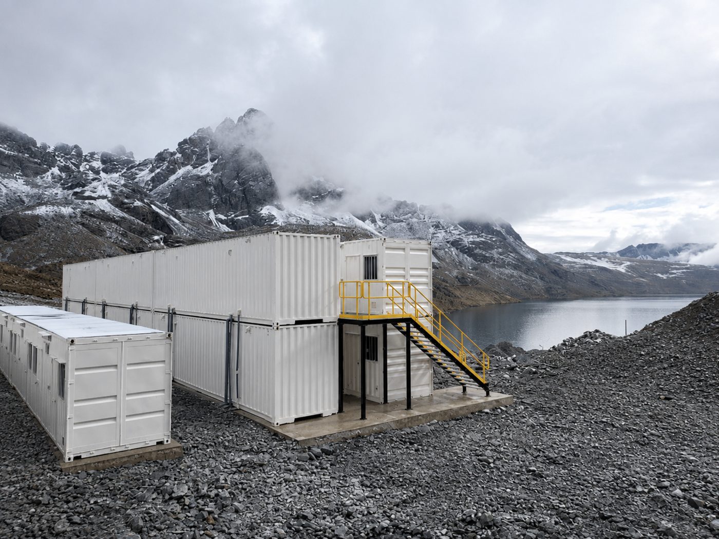 Proyecto de dormitorios modulares en faena